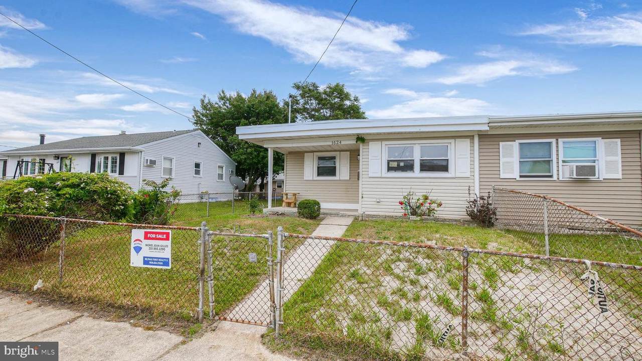 1624 Arkansas Avenue - Photo 1
