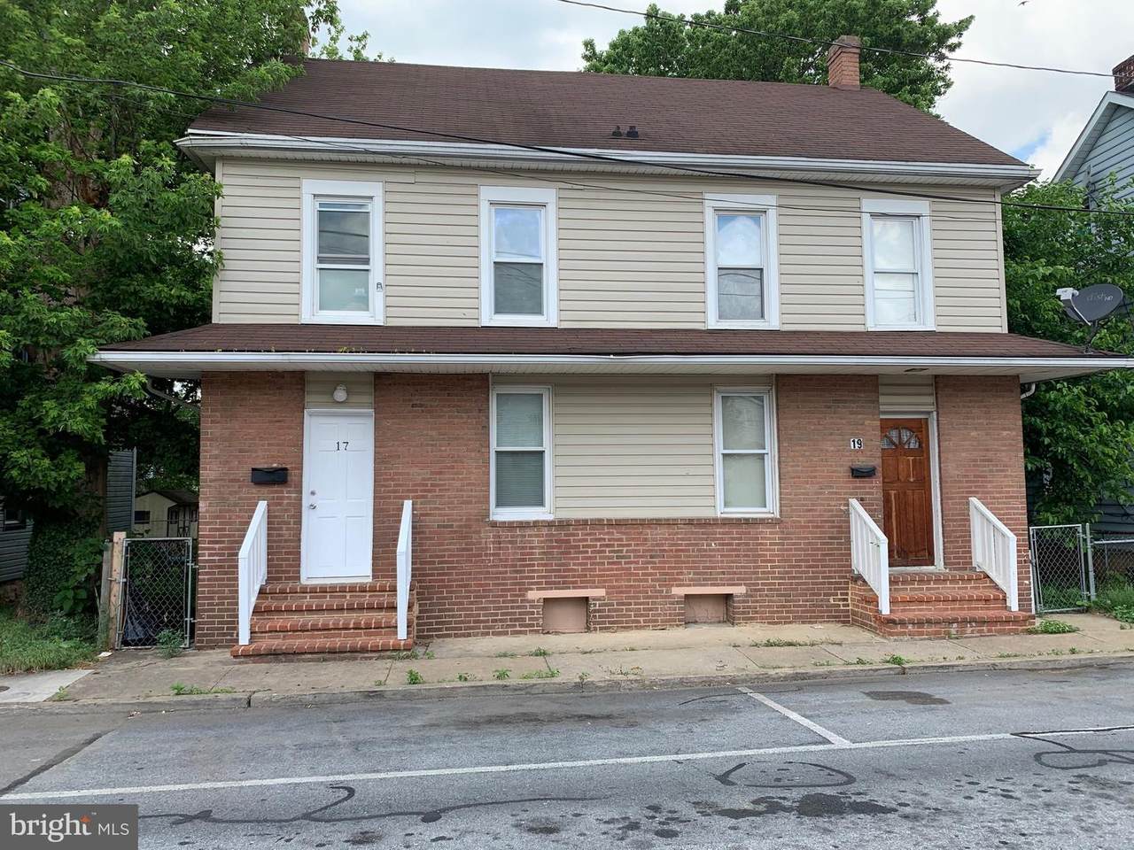 17-19 Berner Avenue - Photo 1