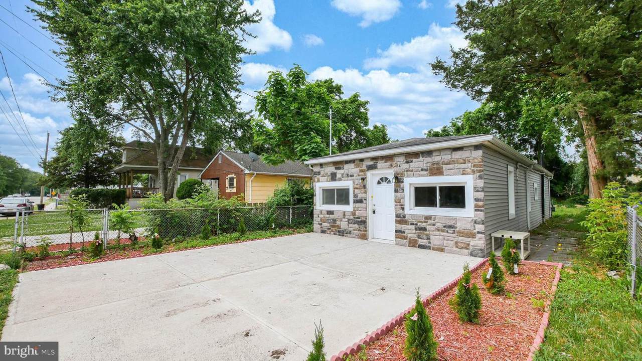 311 Fernwood Avenue - Photo 1