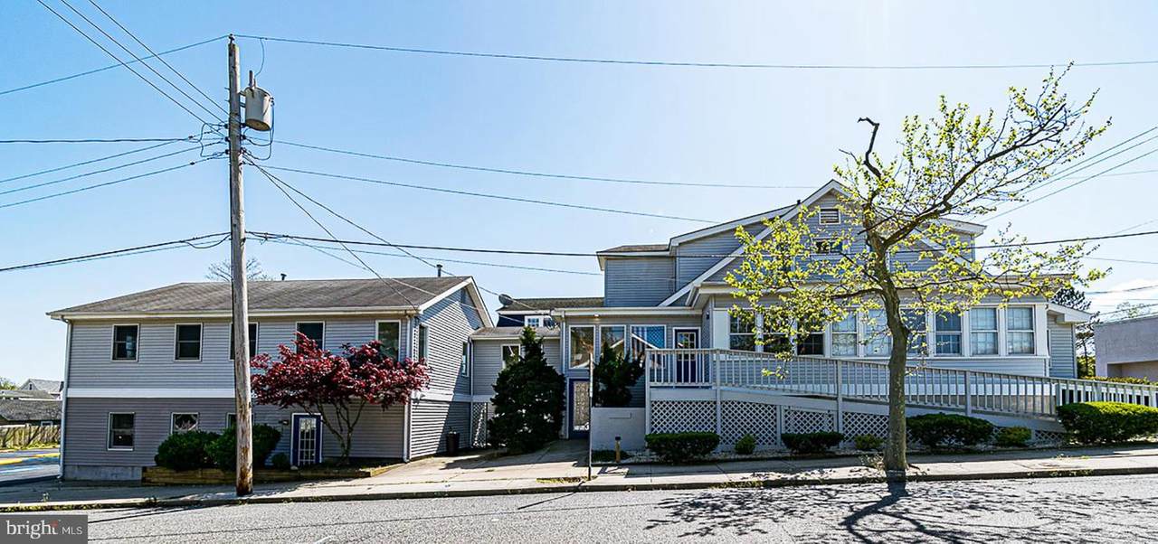 718 Shore Rd - Photo 1