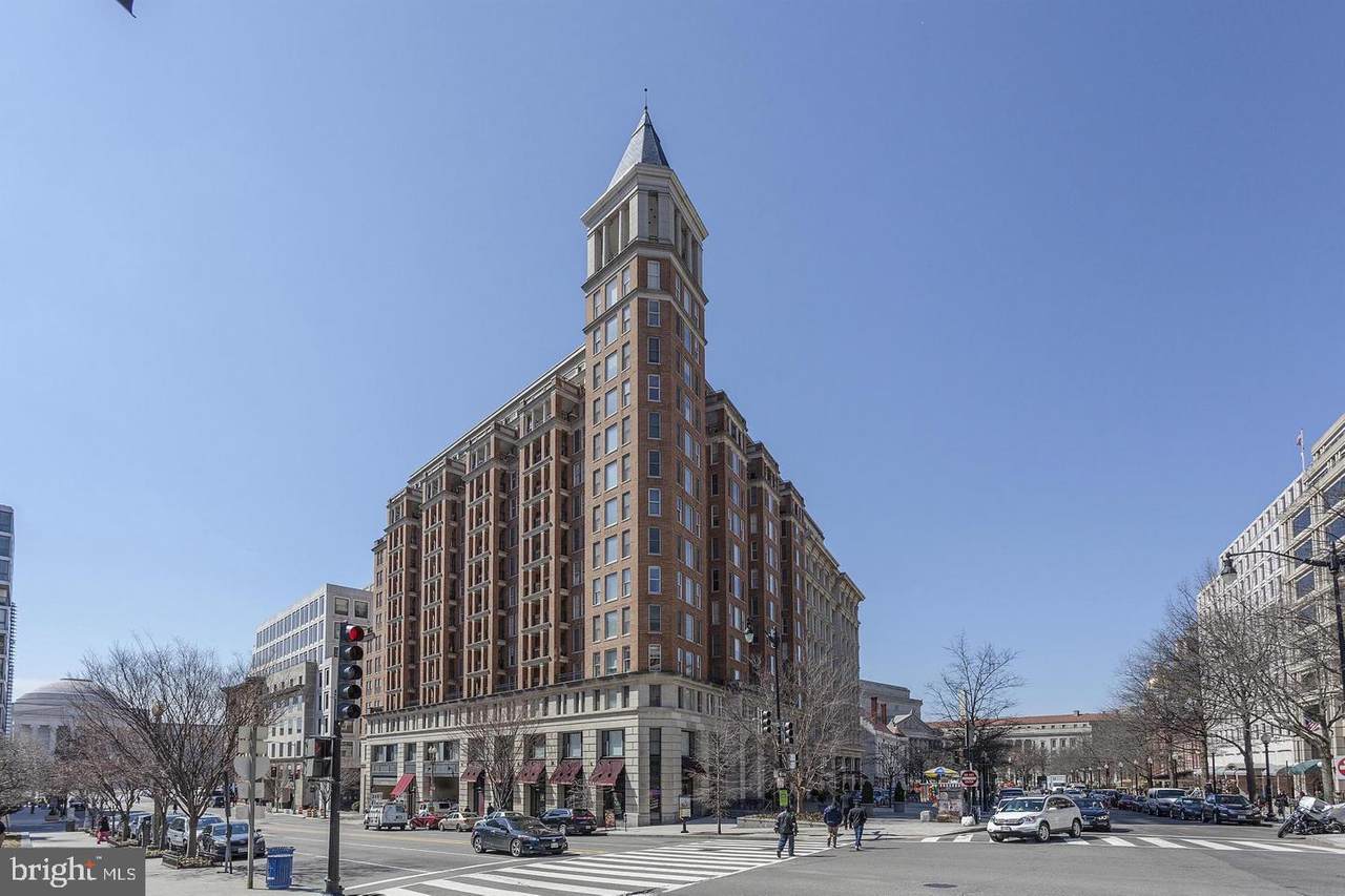 601 Pennsylvania Avenue - Photo 1