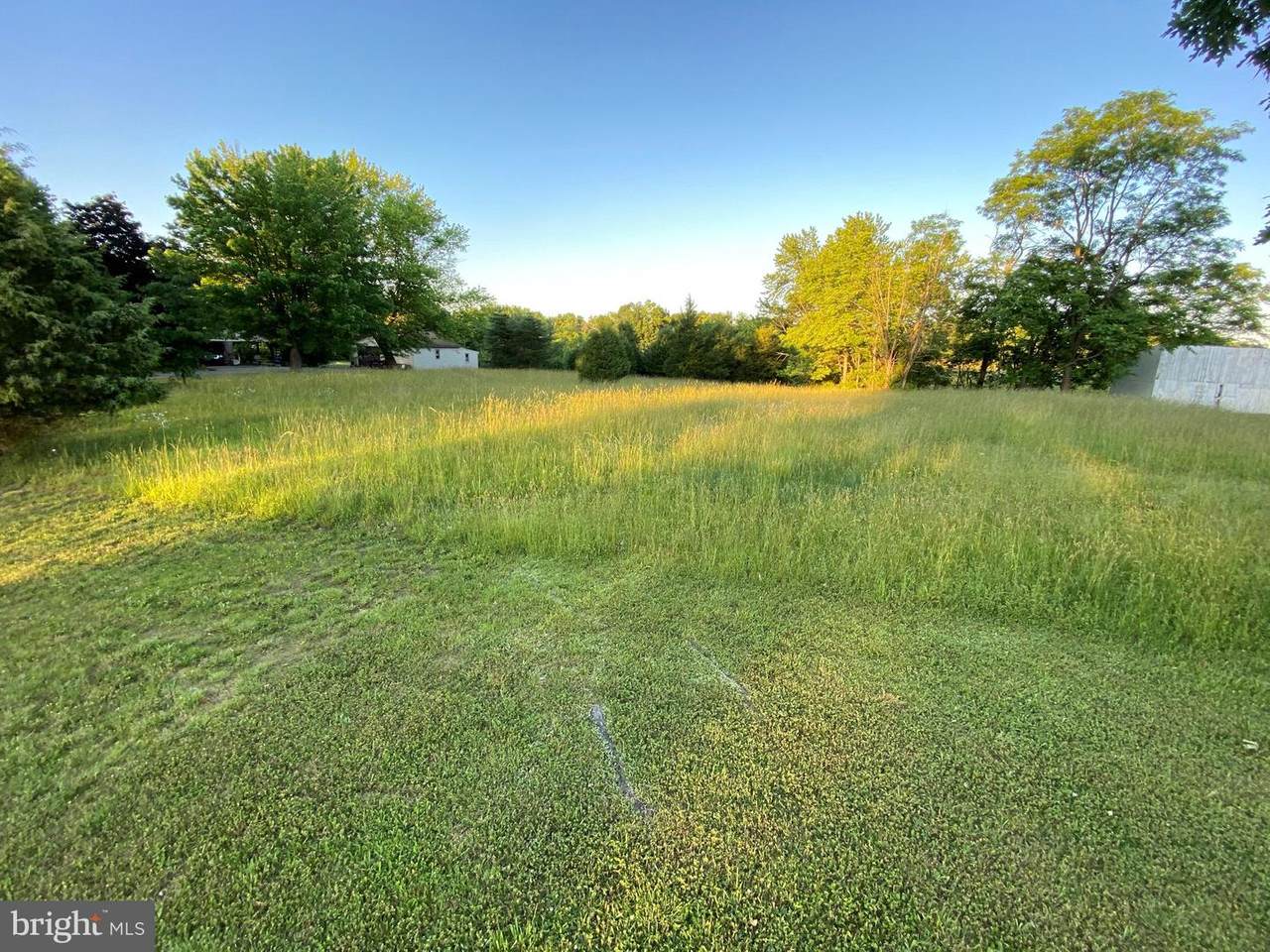 102 Airport Road - Photo 1