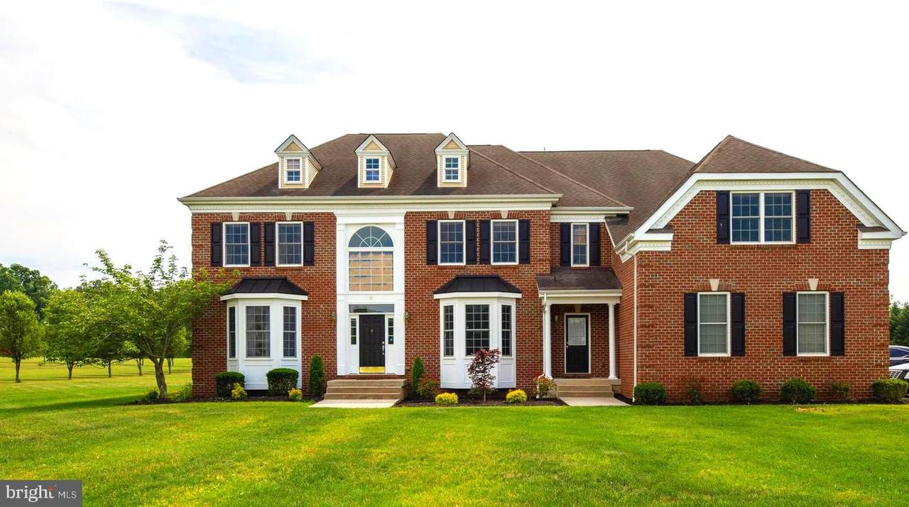 6 Fieldcrest Drive - Photo 1