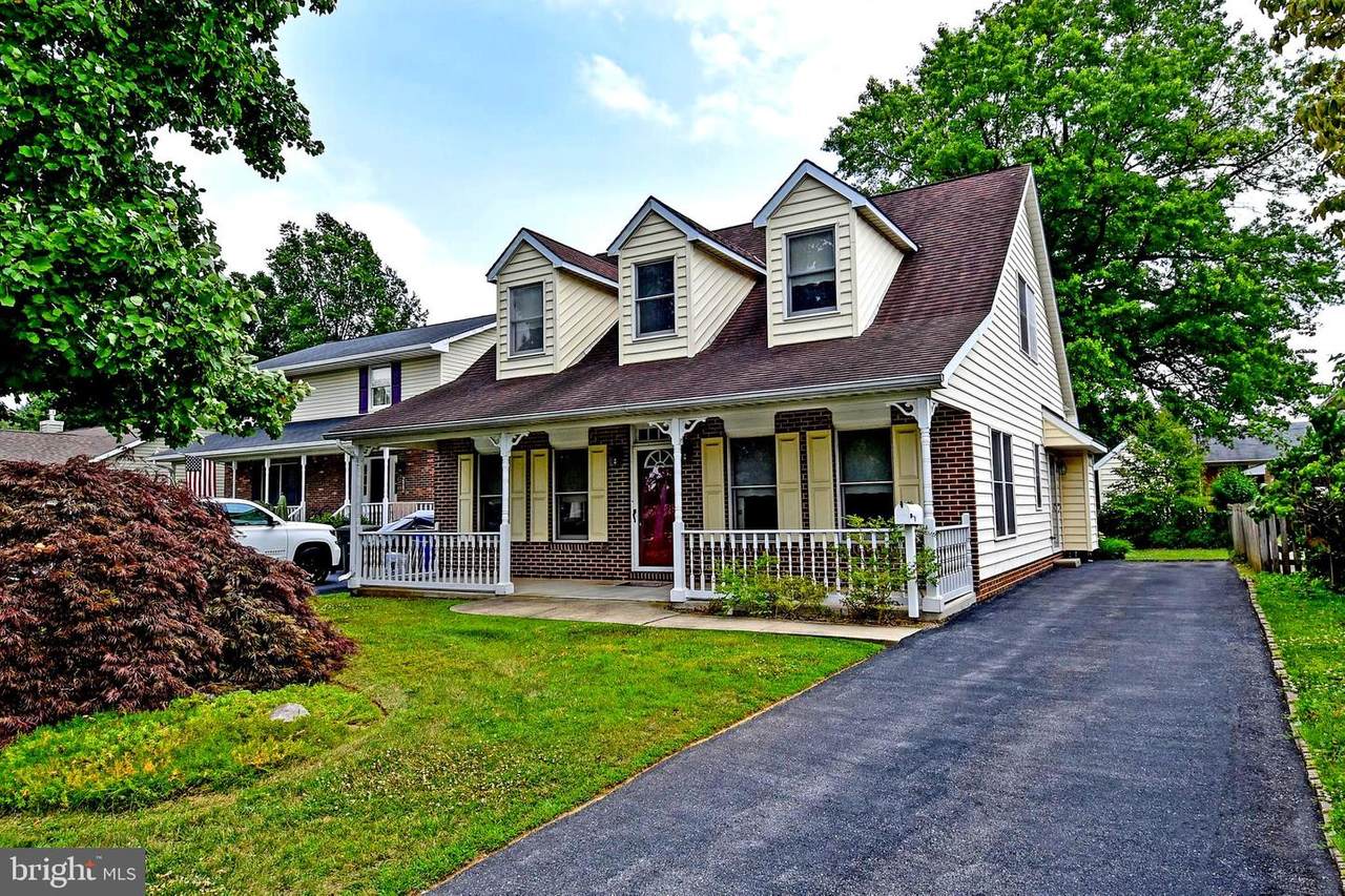 504 Apple Avenue - Photo 1