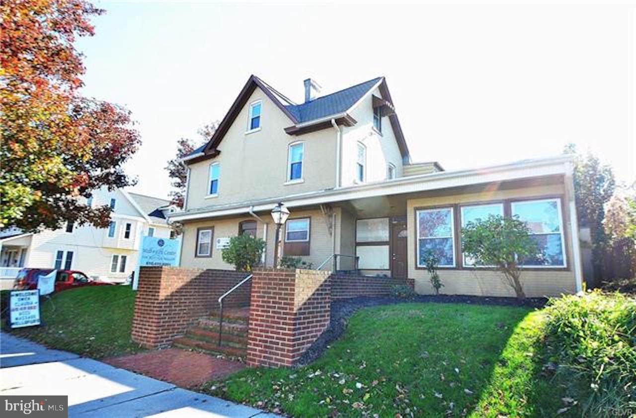 801 Broad Street - Photo 1
