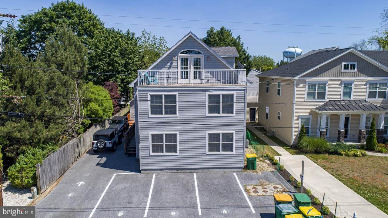 20969 Rogers Avenue - Photo 1