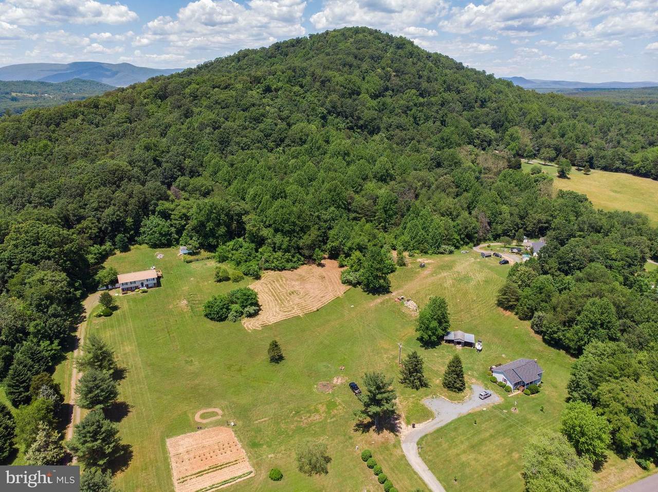 33 Battle Mountain Road - Photo 1