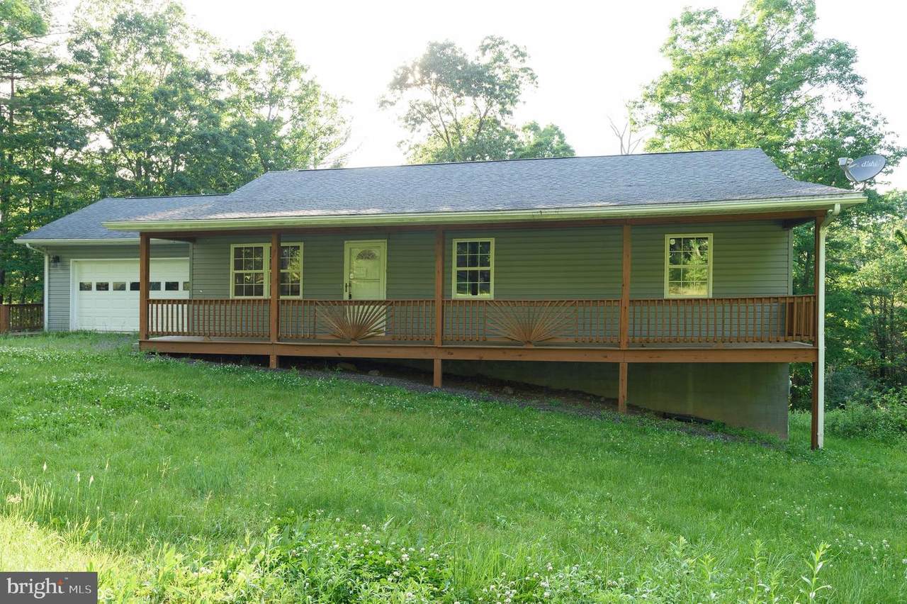 231 Hickory Lane - Photo 1