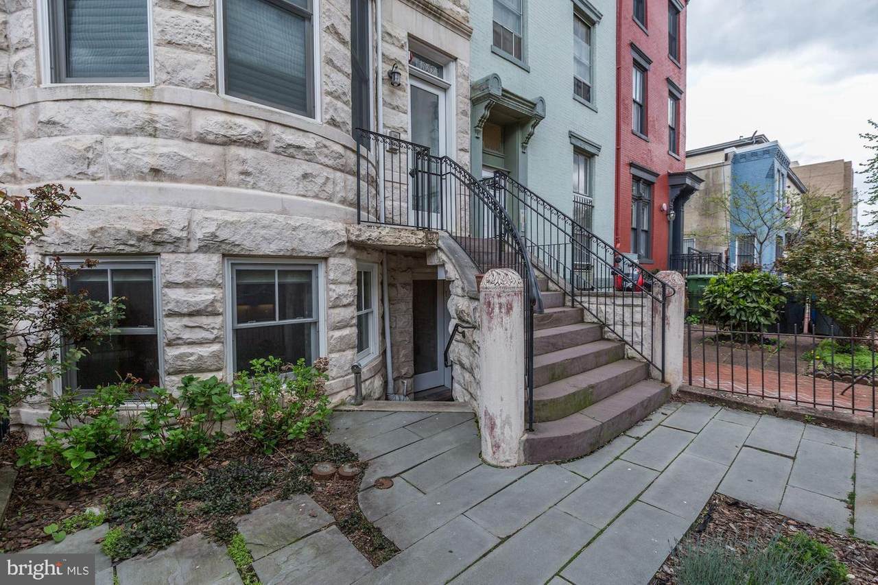 1002 M Street - Photo 1