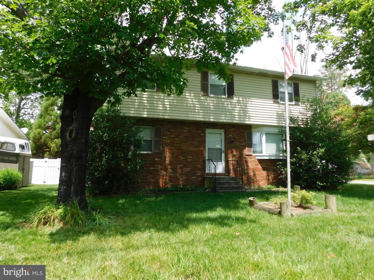 608 Walnut Avenue - Photo 1