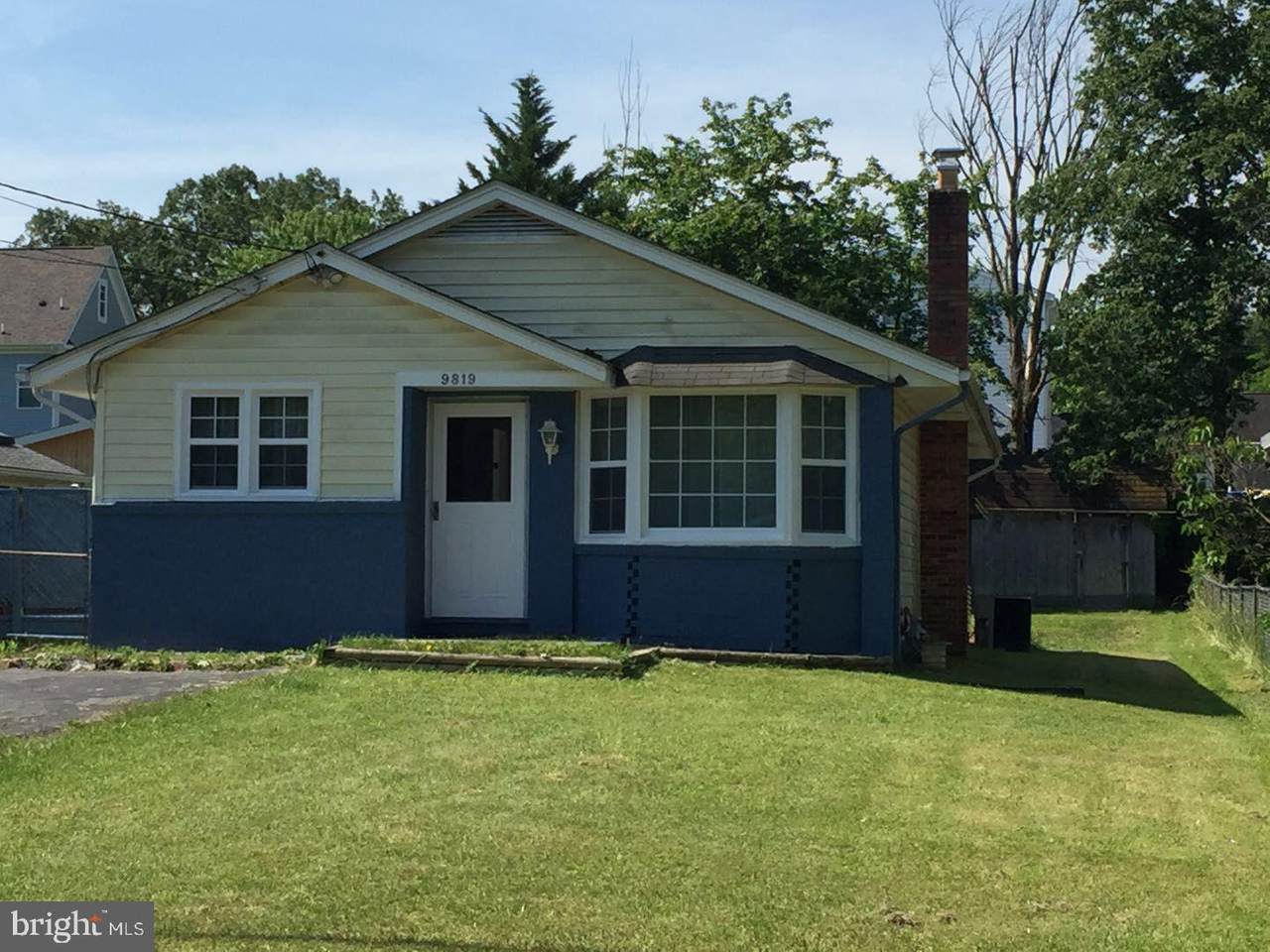 9819 Robinson Boulevard - Photo 1