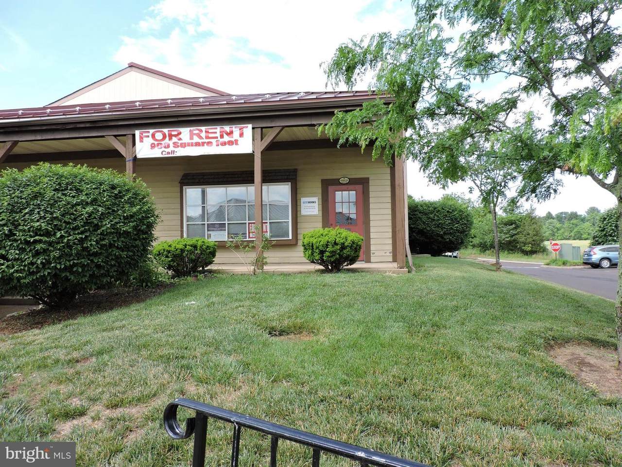 6 Village Row - Photo 1