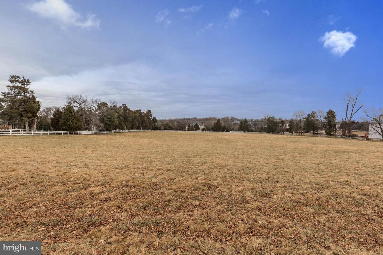 9438 River Road - Photo 1