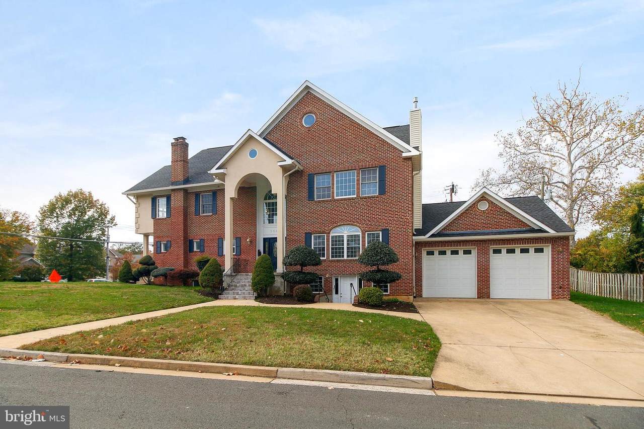 3948 Fairview Drive - Photo 1