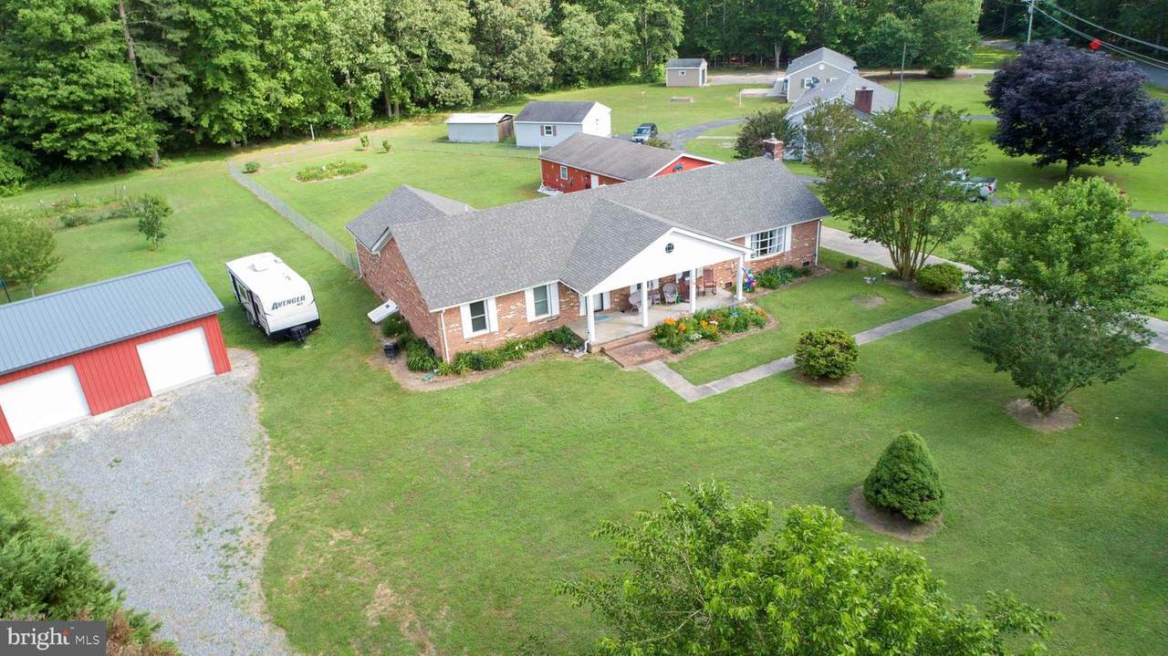 1576 Folly Road - Photo 1