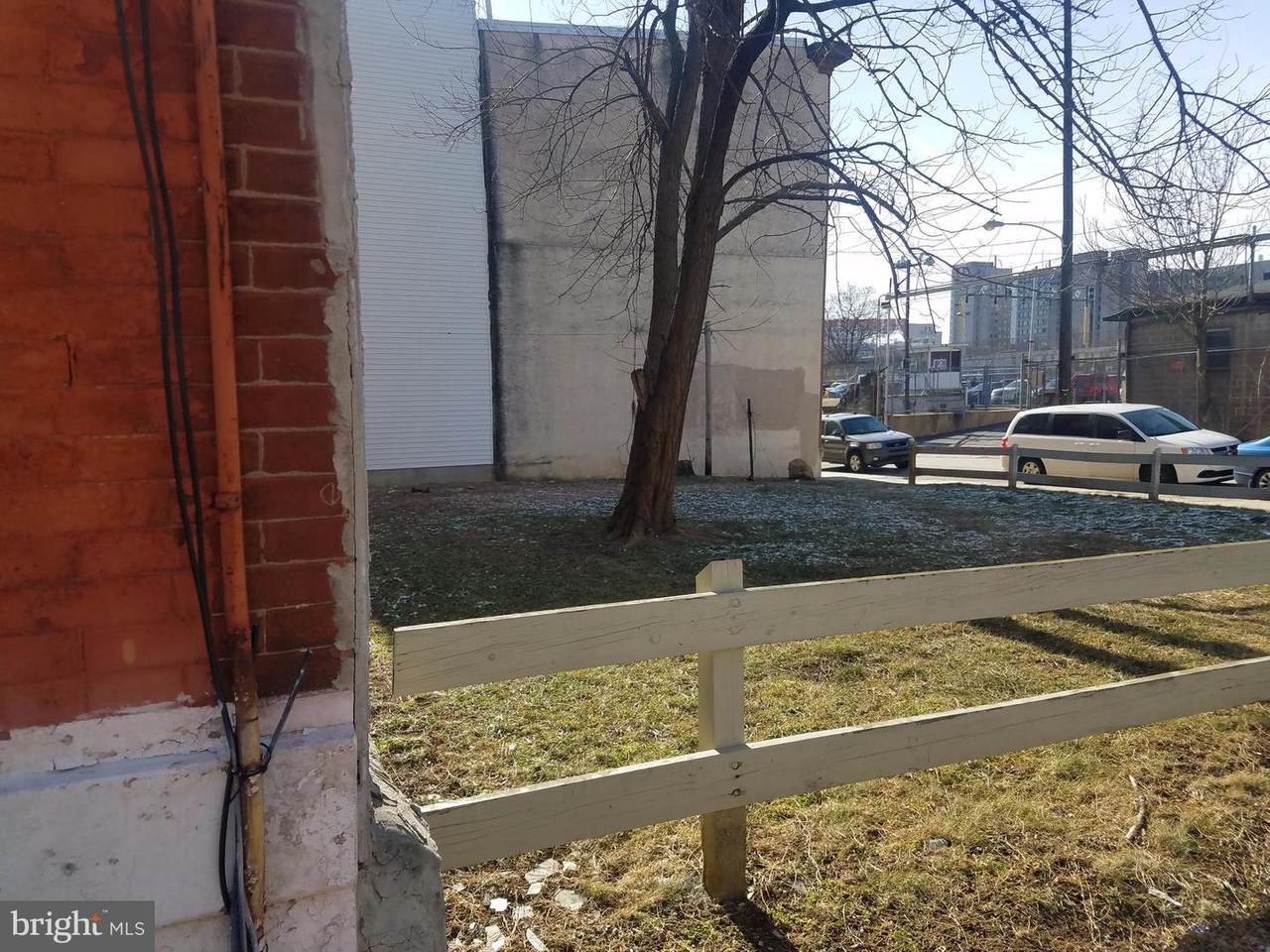 818 Diamond Street - Photo 1