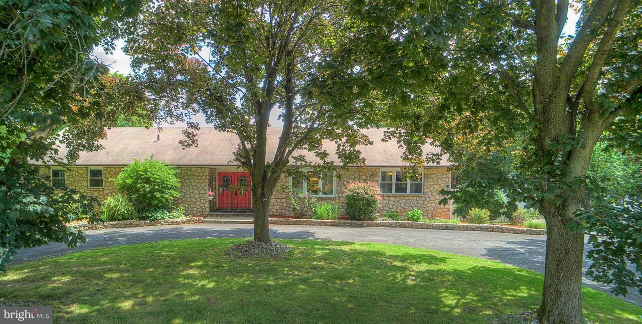 727 Jarrett Road - Photo 1