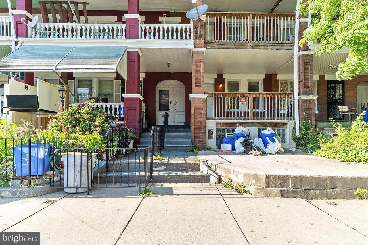 6025 Catharine Street - Photo 1