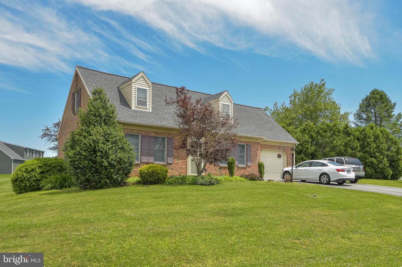 103 Lynette Circle - Photo 1