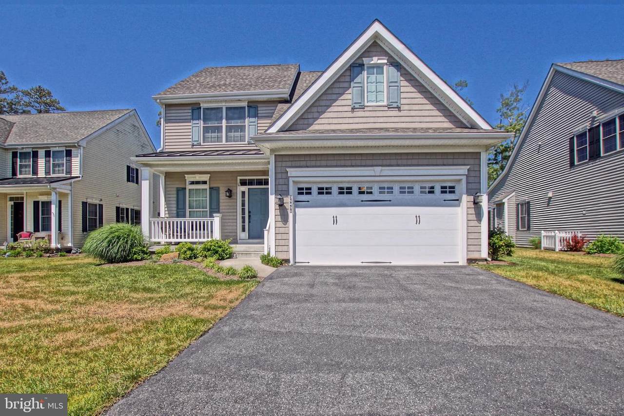36496 Warwick Drive - Photo 1