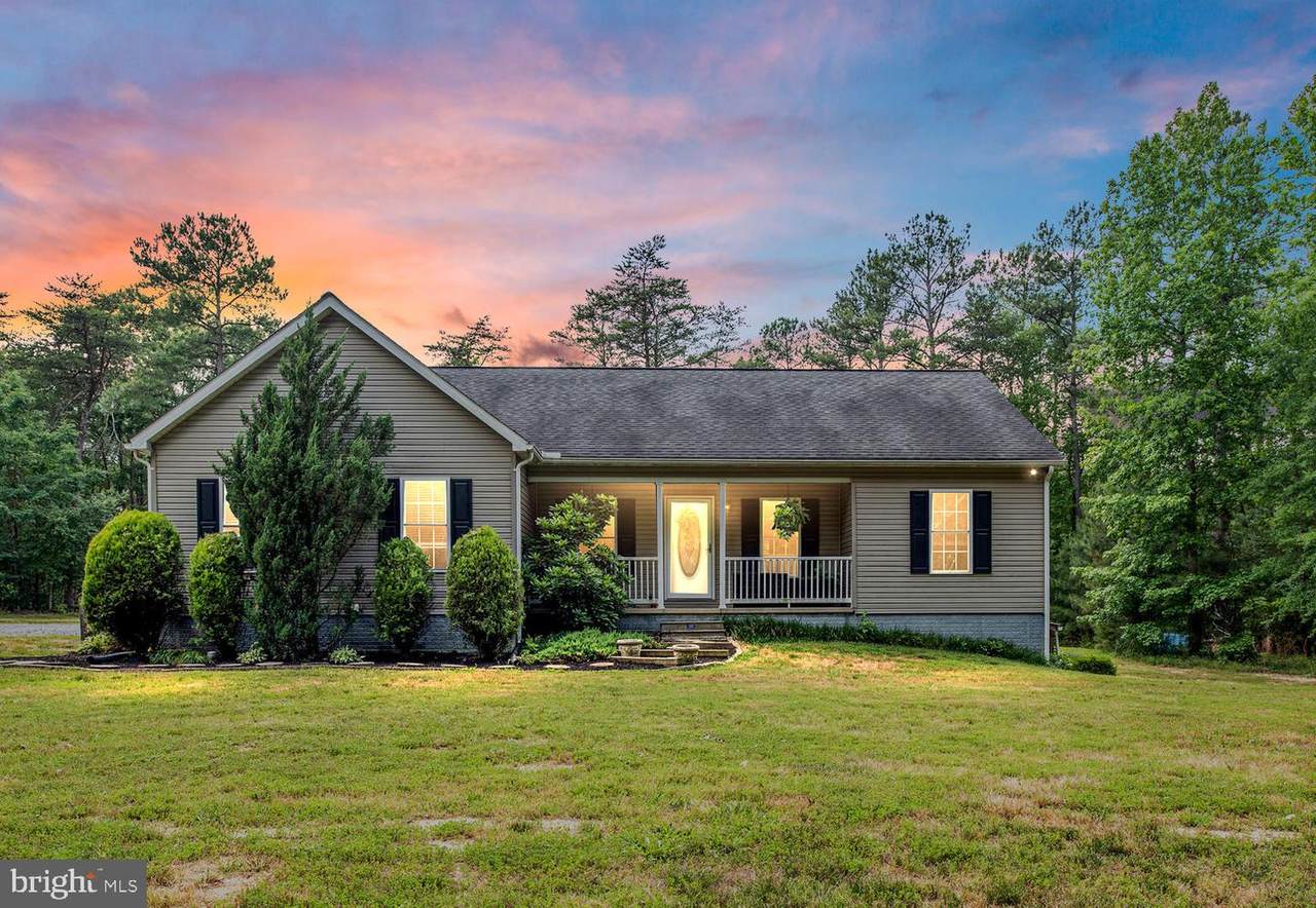 16047 Round Hill Road - Photo 1