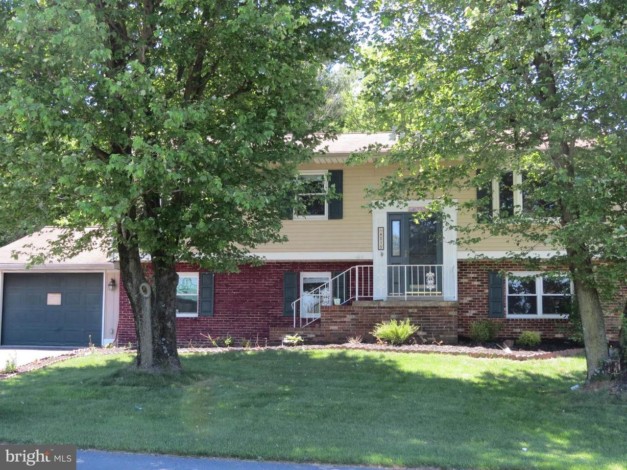 4015 Londonderry Road - Photo 1