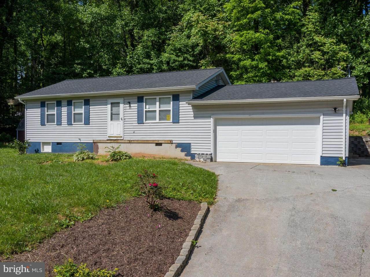 133 Highland Way - Photo 1