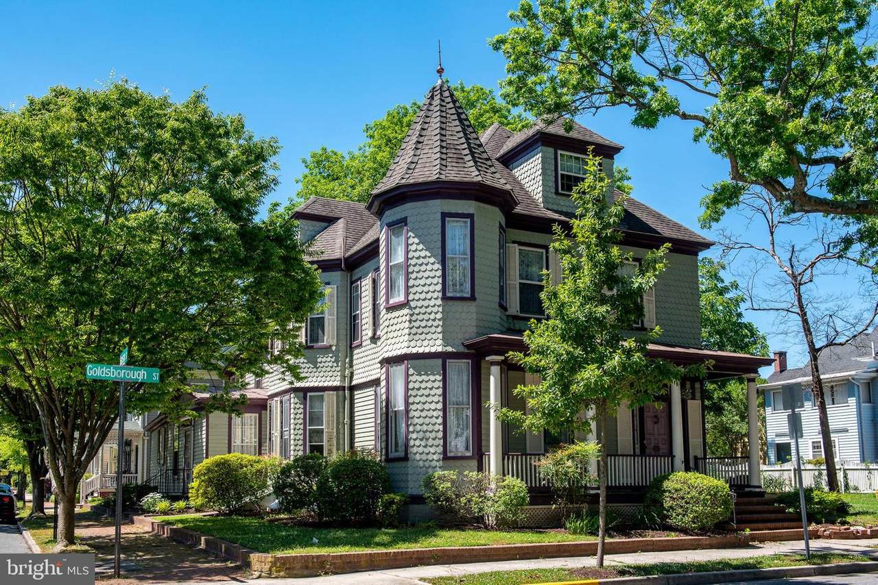 122 Goldsborough Street - Photo 1