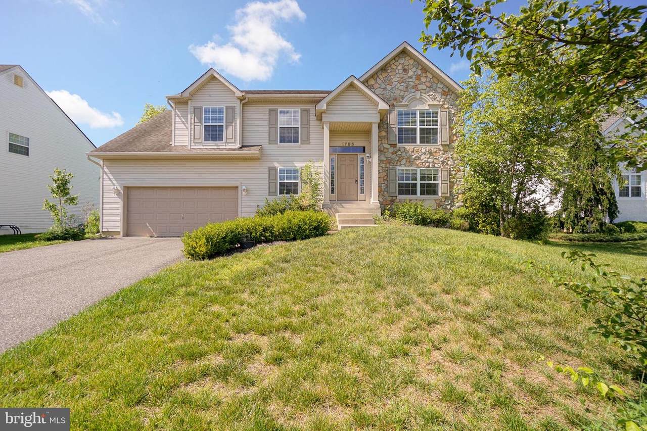 1785 Carriage Drive - Photo 1