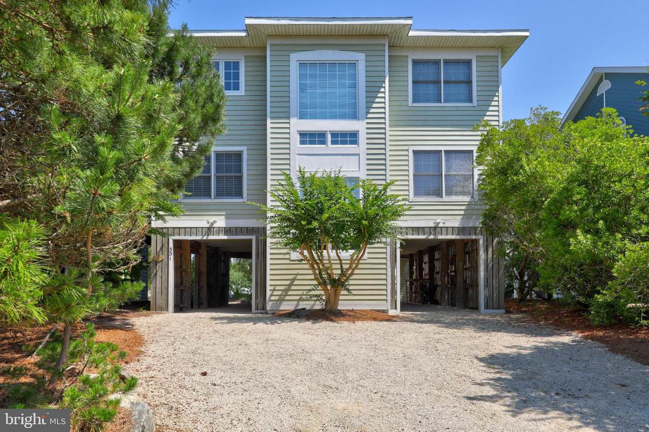 331 Le Pointe Drive - Photo 1