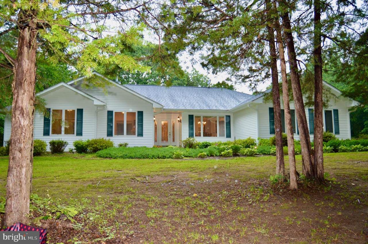 6012 Crescent Point Drive - Photo 1