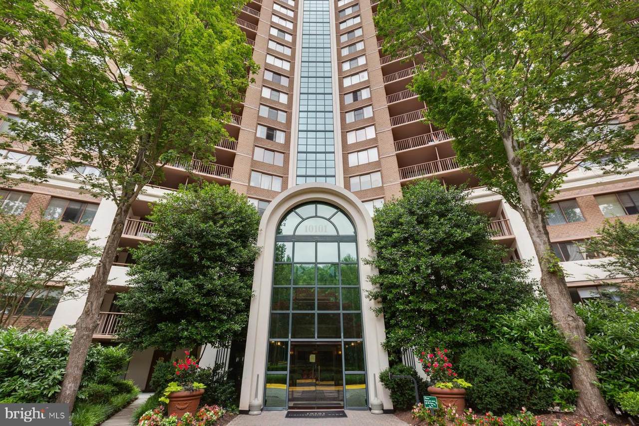 10101 Grosvenor Place - Photo 1