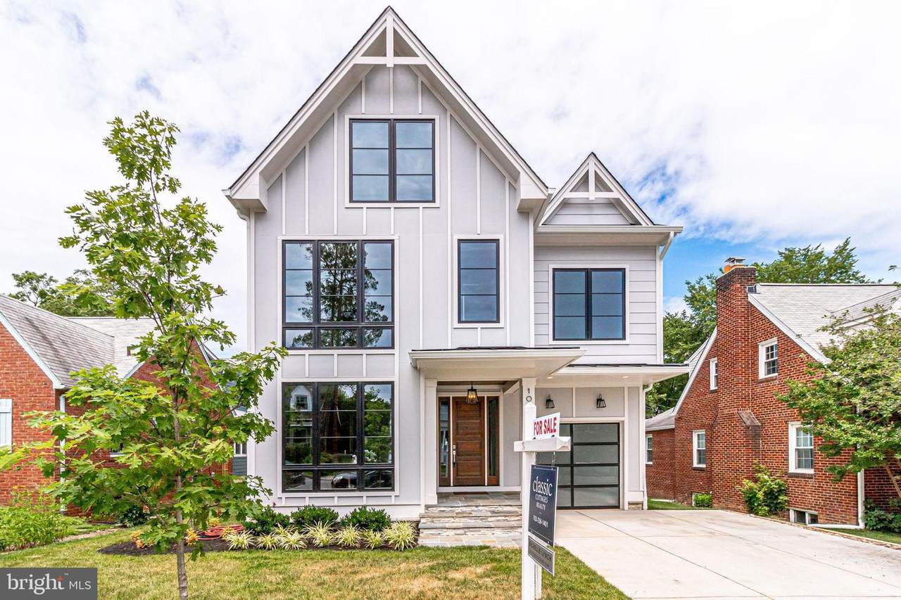 1015 21ST Street - Photo 1