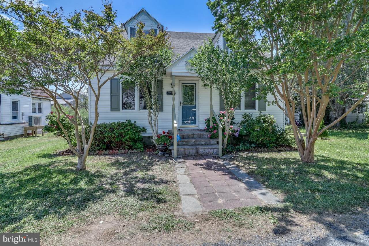 20809 Severn Road - Photo 1
