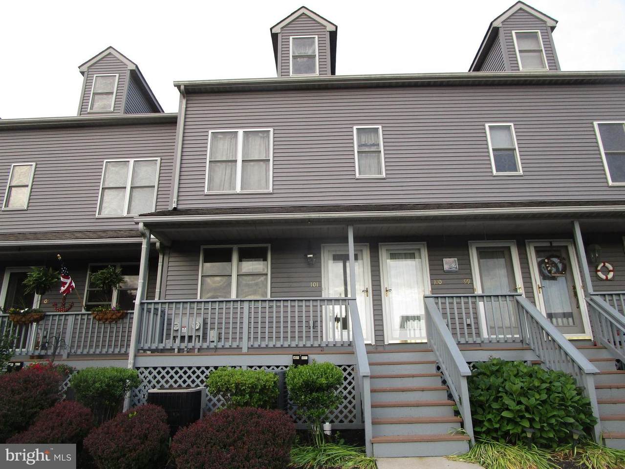 101 Isle Drive - Photo 1
