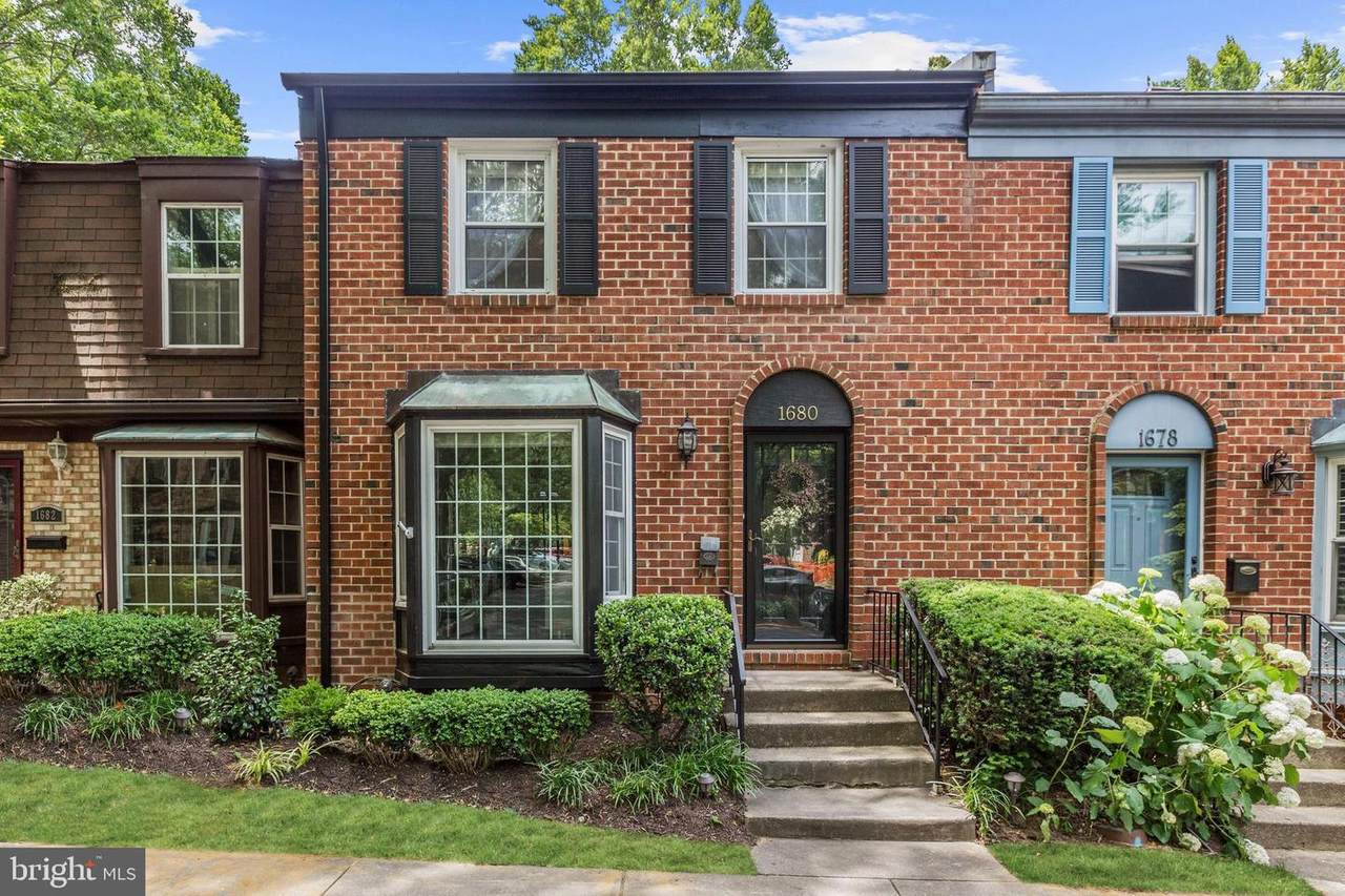 1680 Albermarle Drive - Photo 1