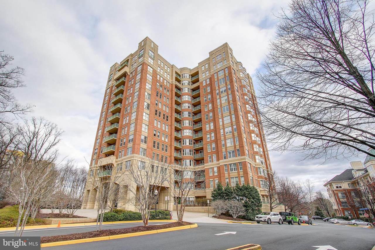11776 Stratford House Place - Photo 1