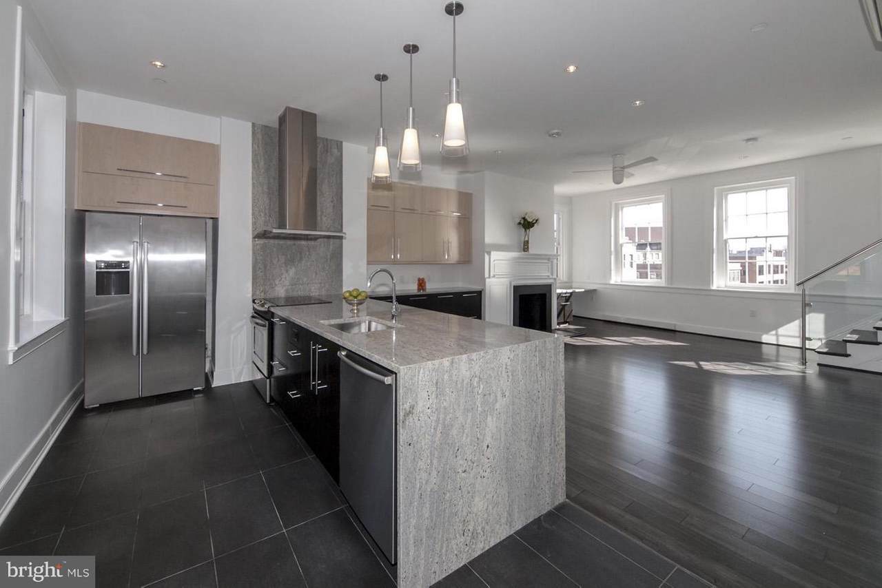 1202 30TH Street - Photo 1