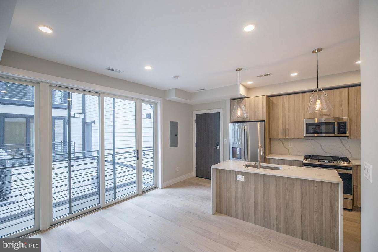 2618 University Place - Photo 1