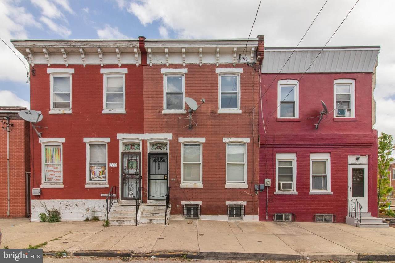 659 38TH Street - Photo 1