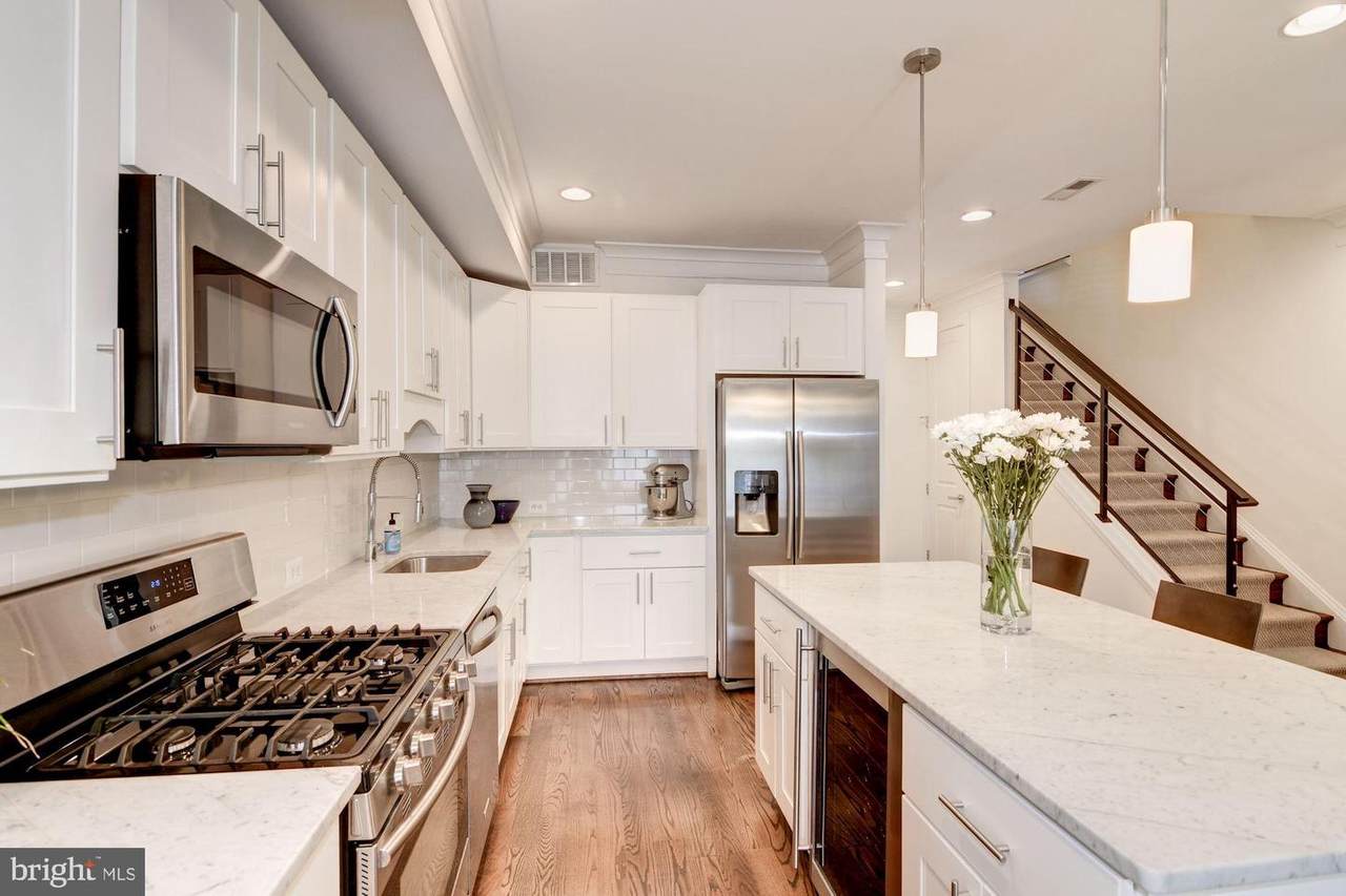 224 R Street - Photo 1