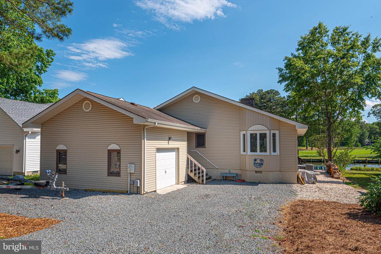 79 Clubhouse Drive - Photo 1
