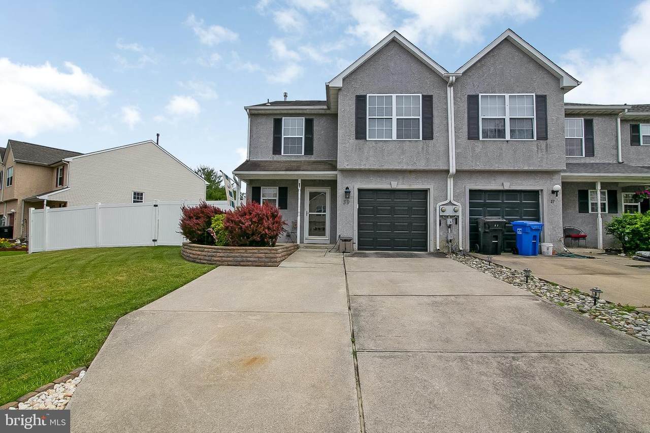 39 Timbercrest Drive - Photo 1