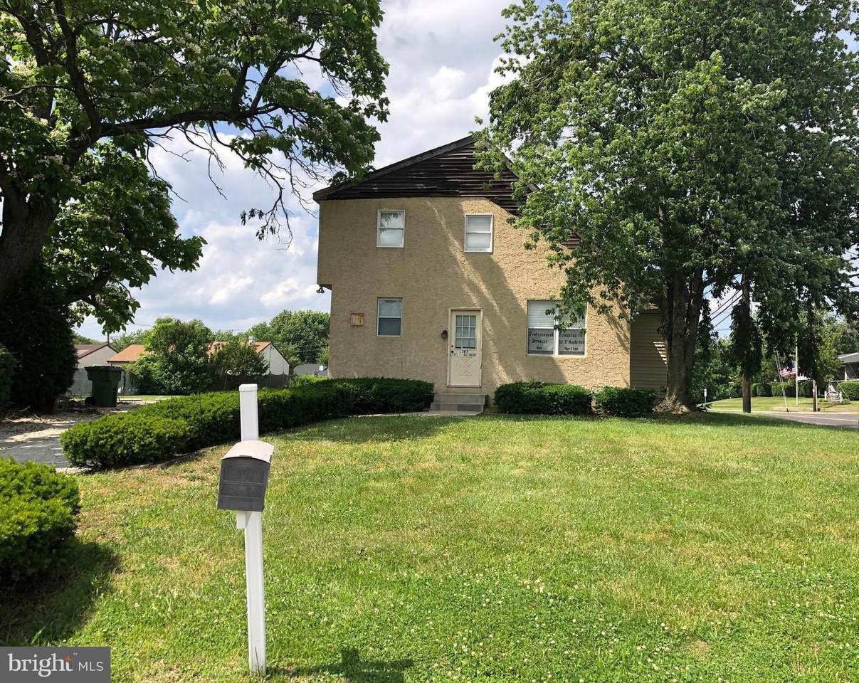 48 Maple Avenue - Photo 1