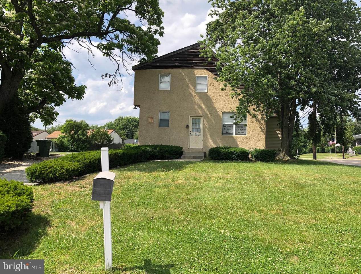 48 Maple Avenue - Photo 1
