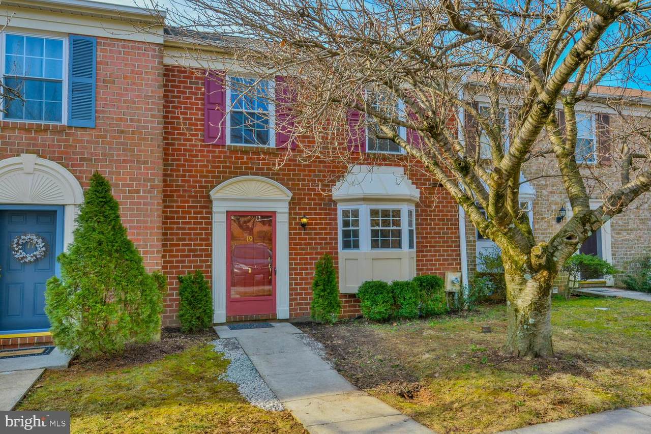 19 Spring Glen Court - Photo 1