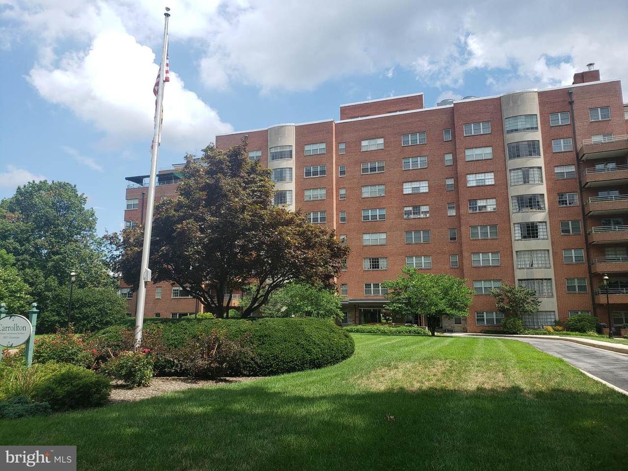 3601 Greenway - Photo 1