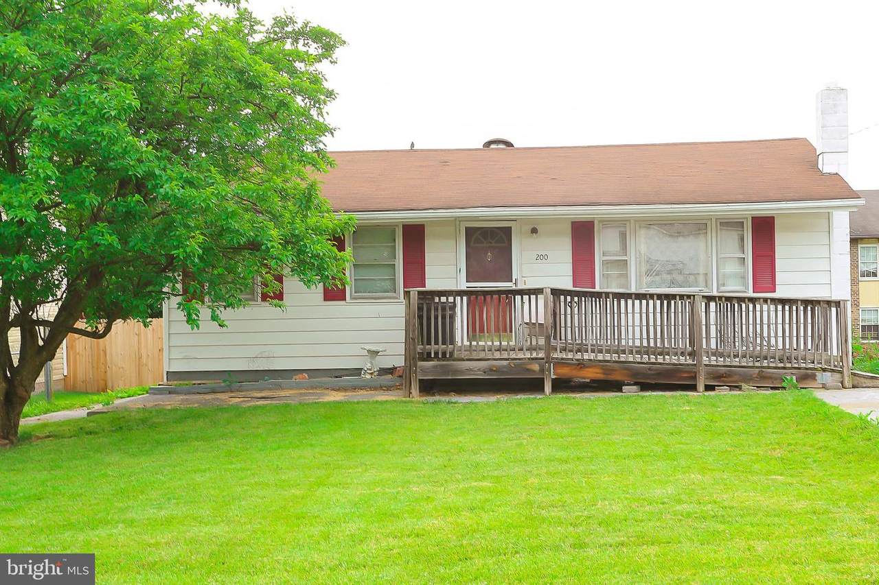 200 Eberly Street - Photo 1