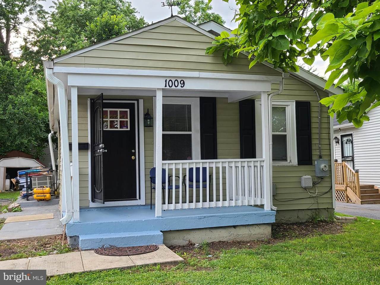 1009 Jansen Avenue - Photo 1