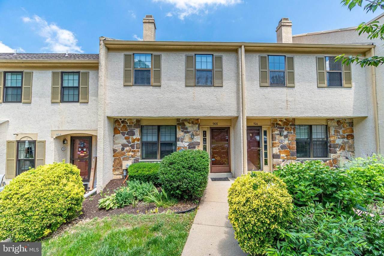 905 Stoneham Drive - Photo 1